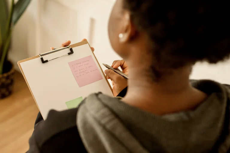 ADHD in Women Checklist: 15 Signs You Might Have Missed